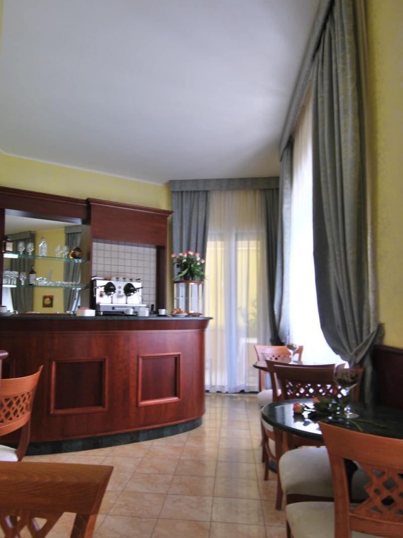 Hotel San Giuseppe - Cityhotel Катандзаро Екстериор снимка