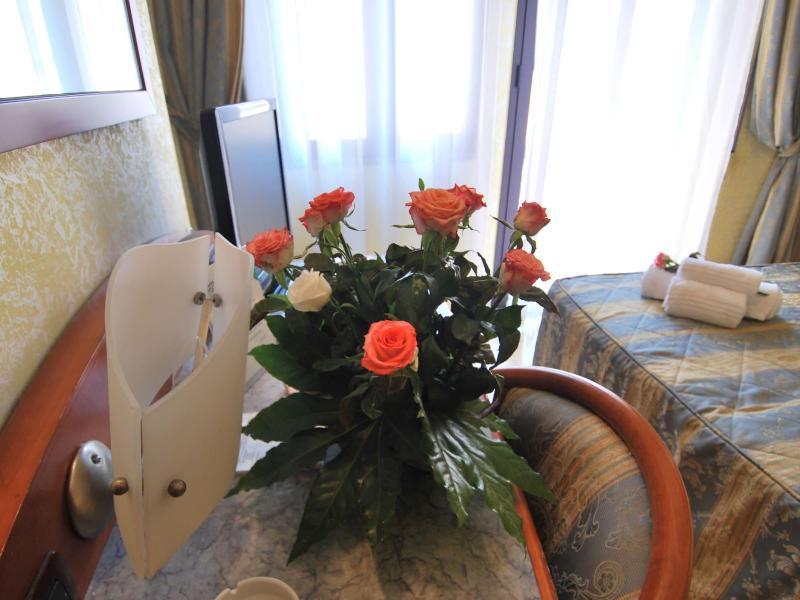 Hotel San Giuseppe - Cityhotel Катандзаро Екстериор снимка