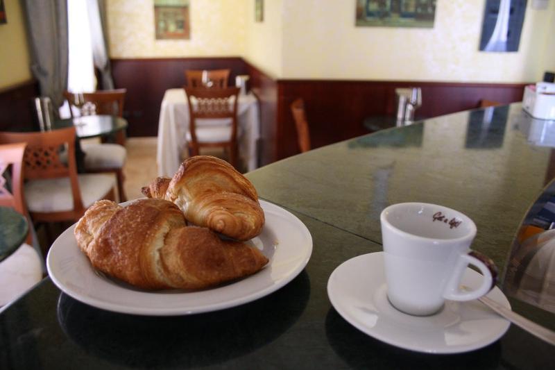 Hotel San Giuseppe - Cityhotel Катандзаро Екстериор снимка
