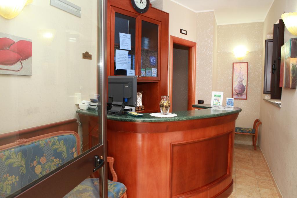 Hotel San Giuseppe - Cityhotel Катандзаро Екстериор снимка