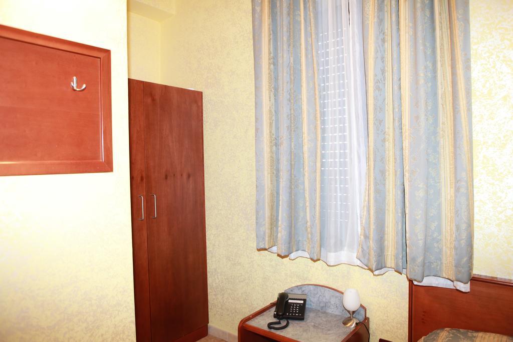 Hotel San Giuseppe - Cityhotel Катандзаро Екстериор снимка