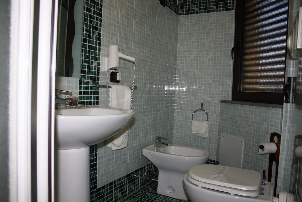 Hotel San Giuseppe - Cityhotel Катандзаро Екстериор снимка